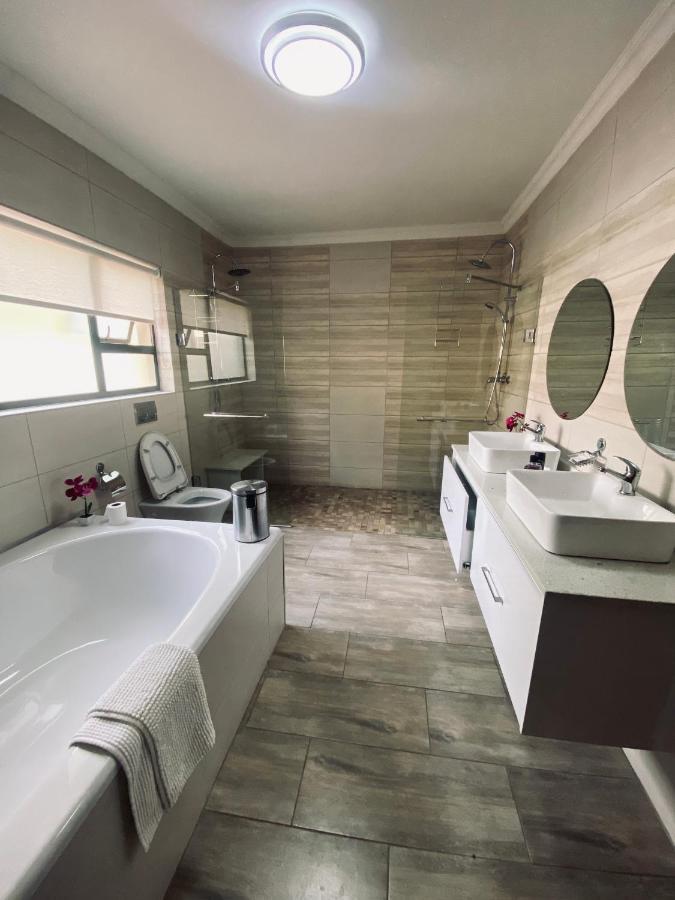 Rnb Guesthouse Roodepoort Εξωτερικό φωτογραφία